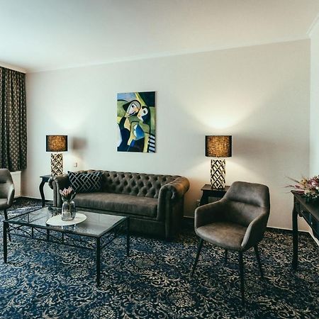 Landhotel Classic โอราเนียนบวร์ก ภายนอก รูปภาพ